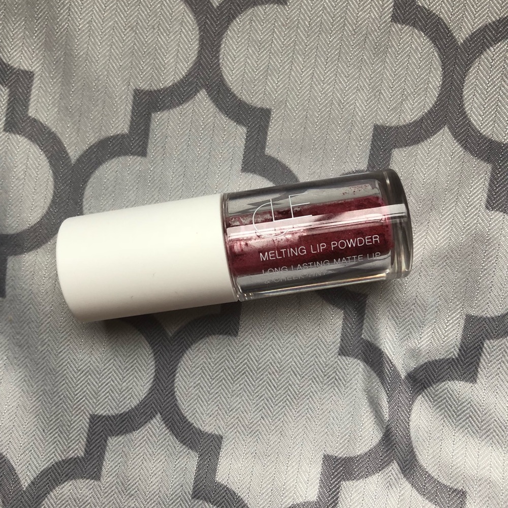 CLE cosmetic lip and cheek tint/melting powder NEW